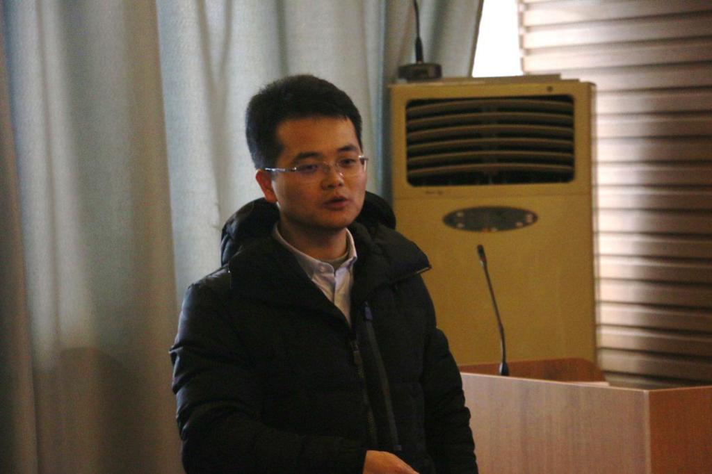 余泓冰博士作学术讲座